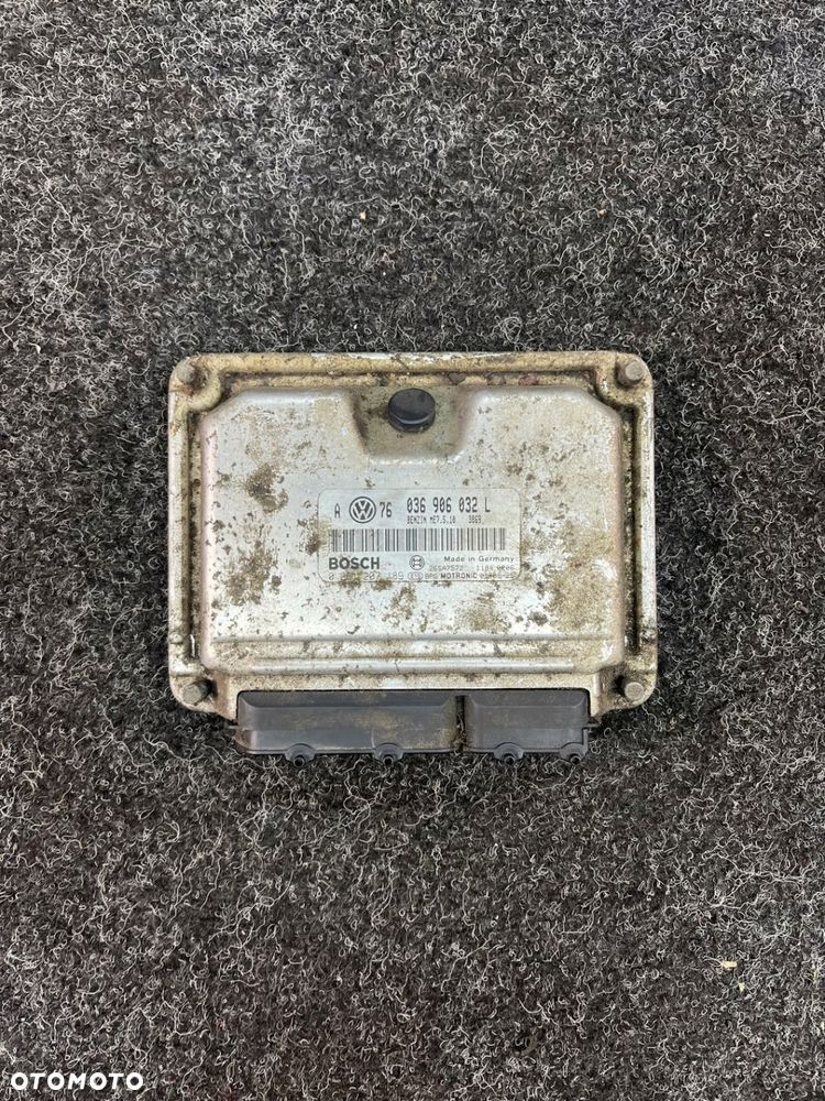 komputer sterownik silnika vw golf IV 1.4 036906032