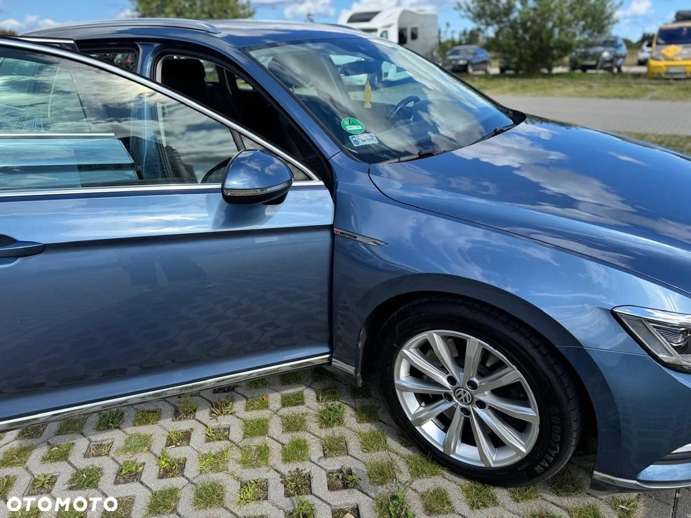Volkswagen Passat 2.0 TDI Bi-Turbo BMT 4Mot Highline DSG - 17