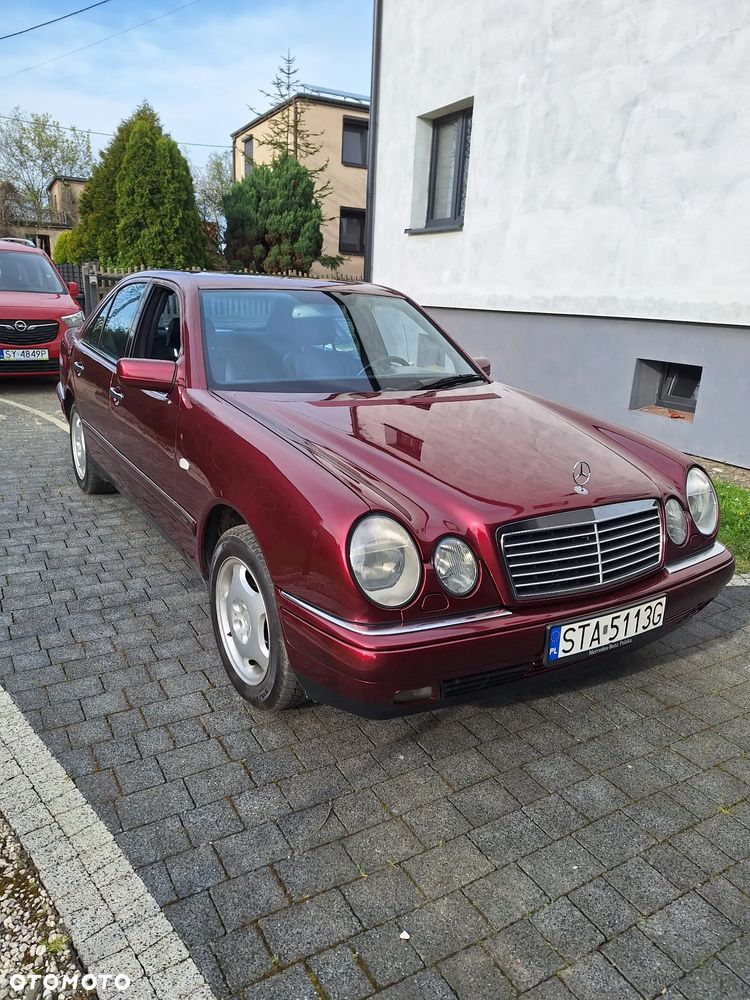 Mercedes-Benz Klasa E 320 4-Matic Avantgarde - 5
