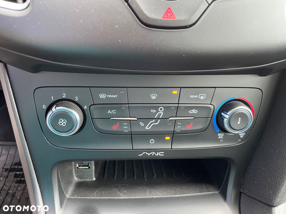 Ford Focus 1.0 EcoBoost Start-Stopp-System TREND - 25