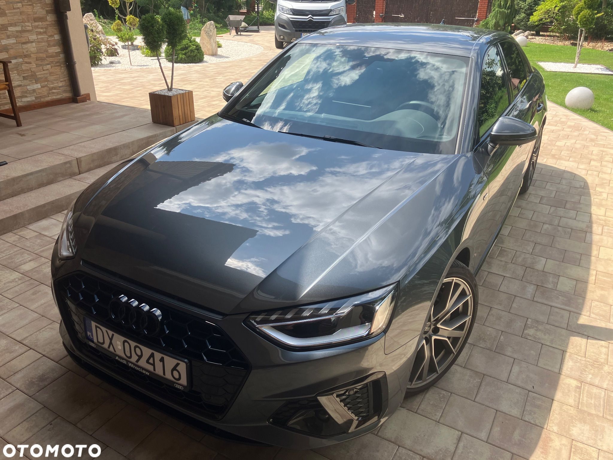Audi A4 - 1