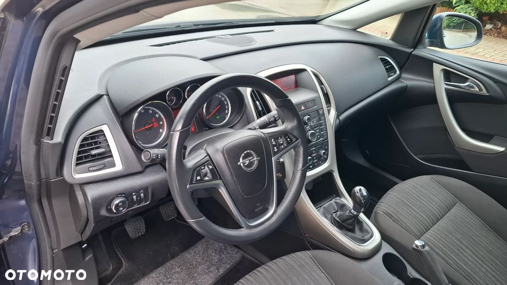 Opel Astra 1.4 Turbo - 12