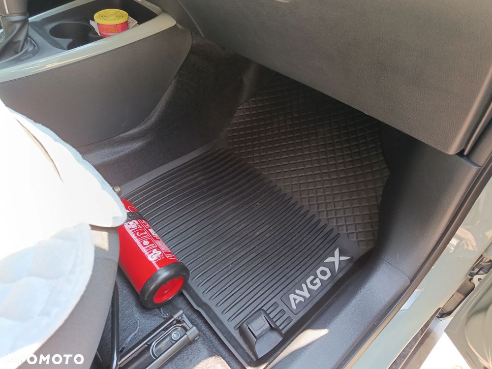 Toyota Aygo X 1.0 VVT-i Style CVT - 18