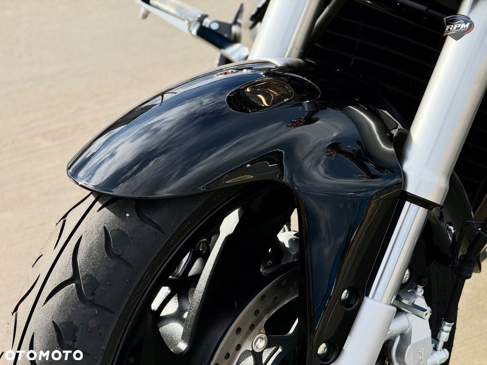 Suzuki Boulevard - 30