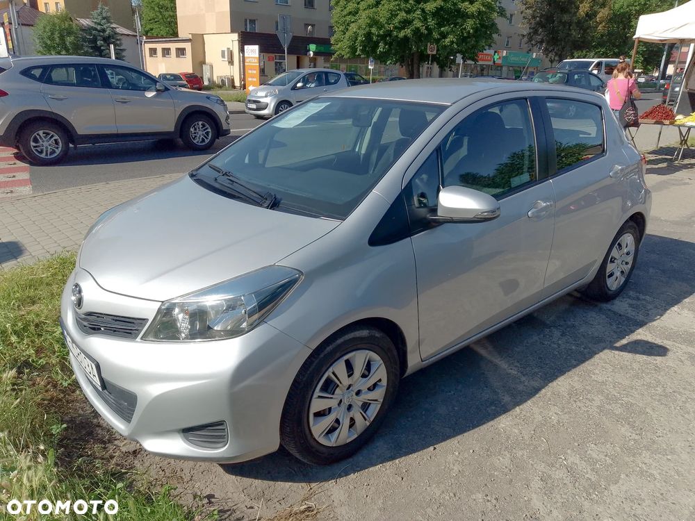 Toyota Yaris 1.33 Premium - 3