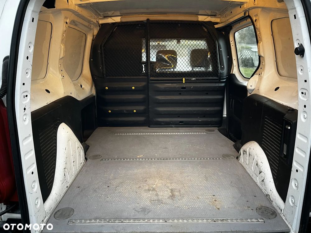 Peugeot Partner - 11