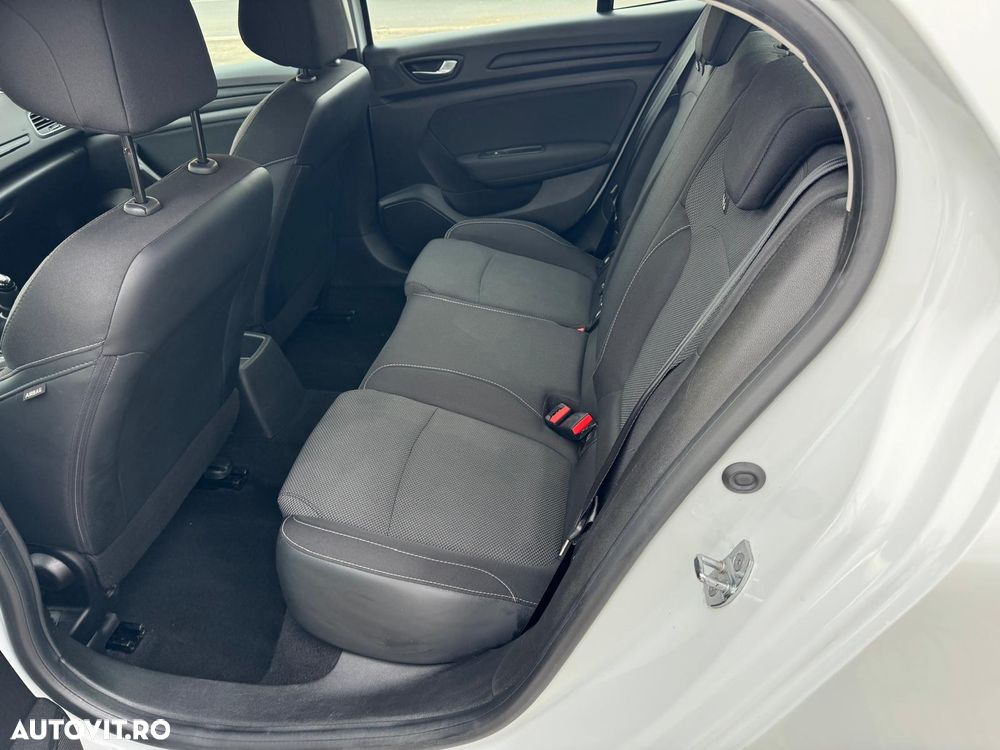 Renault Megane TCe 114 GPF Life - 3