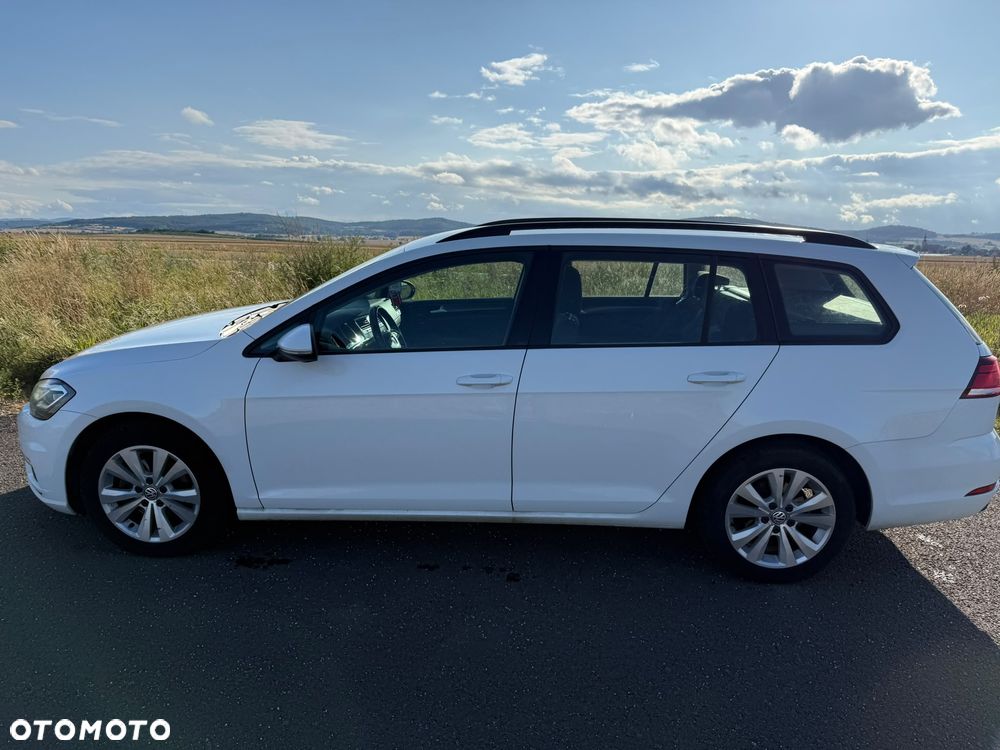 Volkswagen Golf - 2