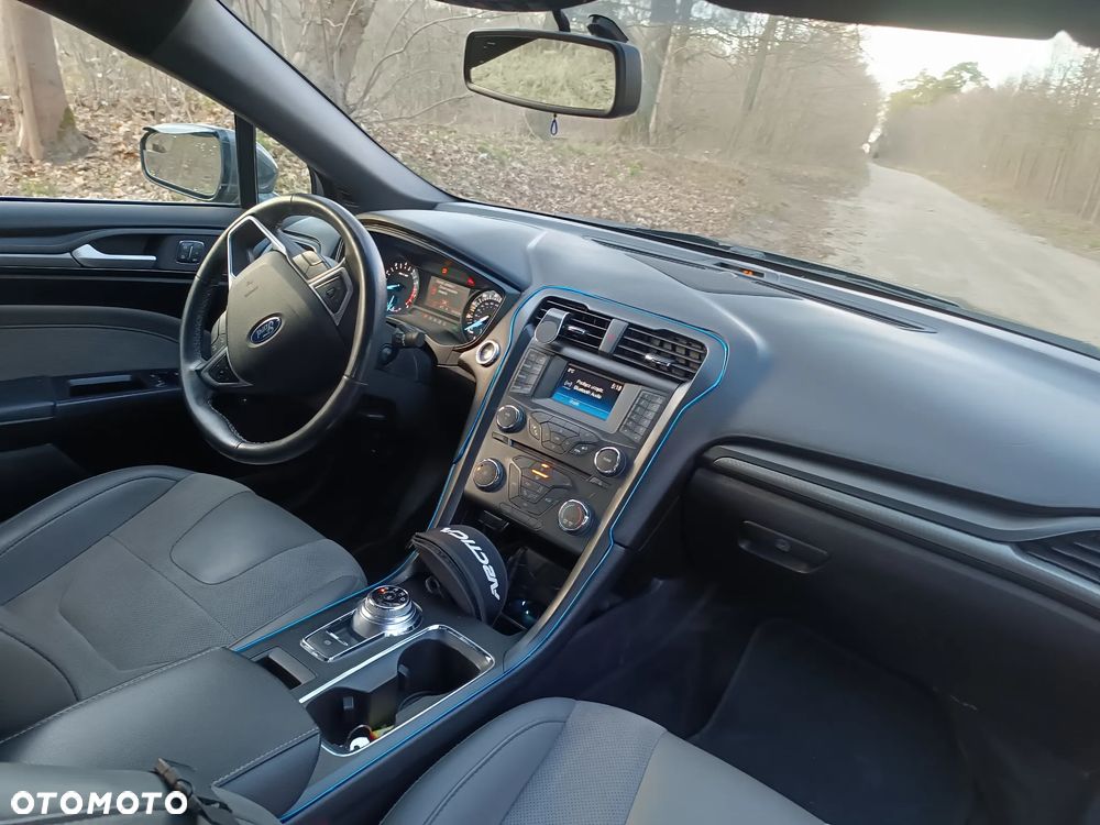 Ford Fusion - 20