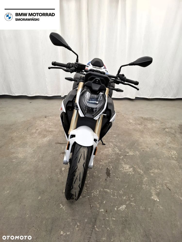 BMW S - 2