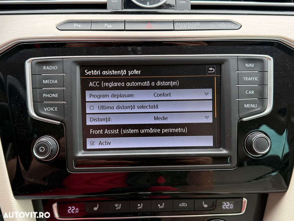 Volkswagen Passat Variant 2.0 TDI DSG (BlueMotion Technology) Highline - 18