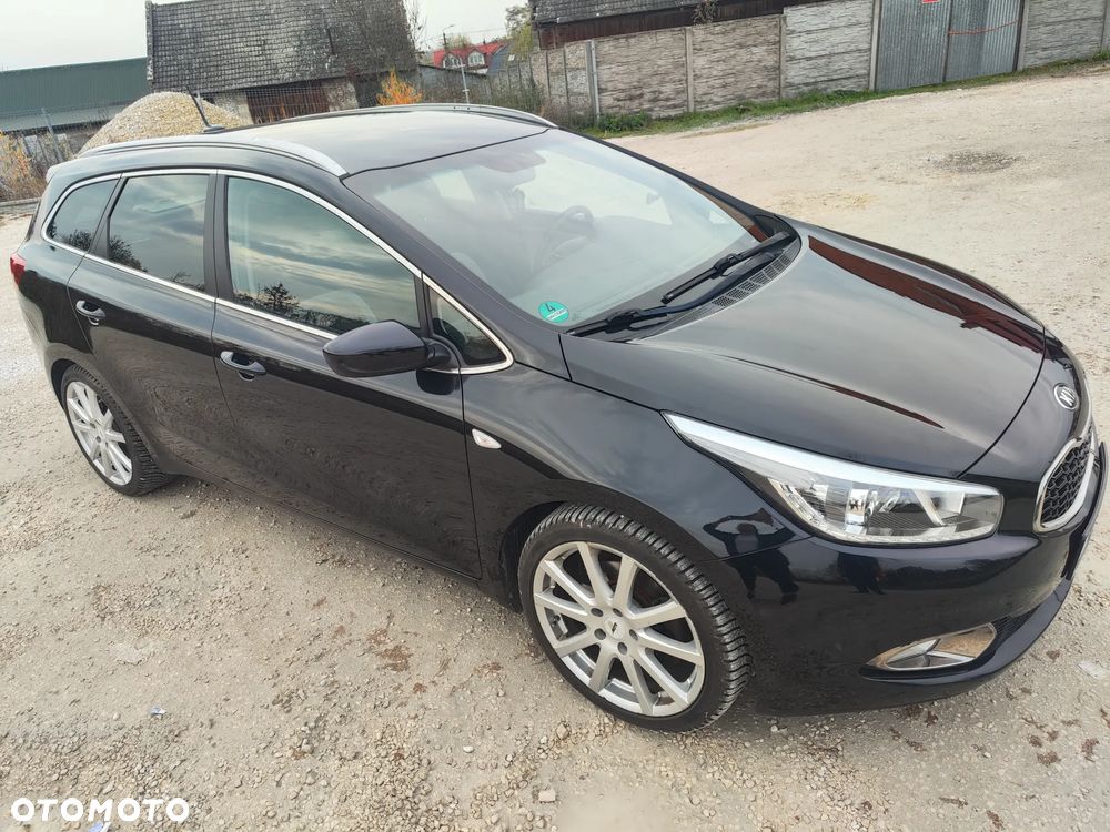 Kia Ceed - 16