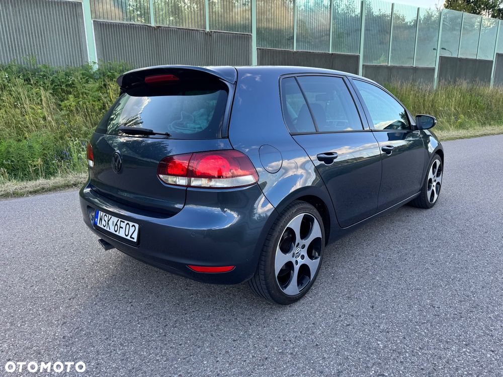 Volkswagen Golf 2.0 TDI DPF Highline - 24