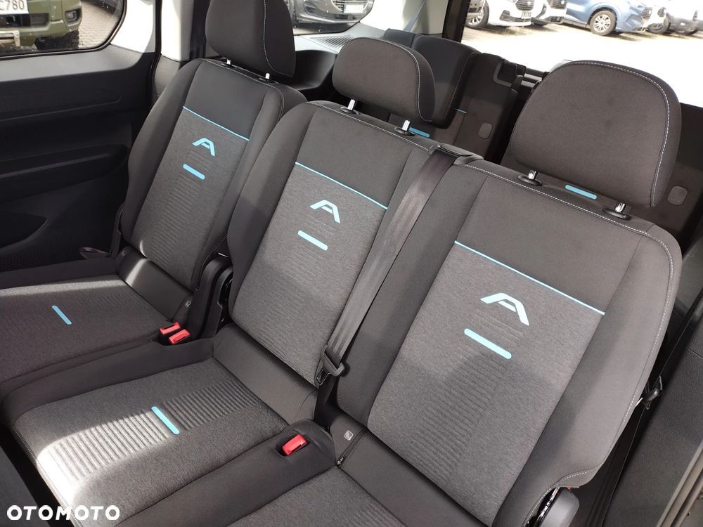 Ford Tourneo Connect Grand - 6