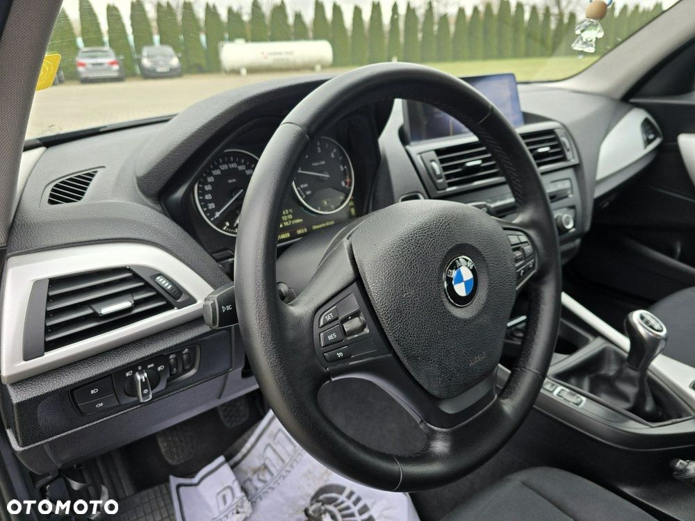 BMW Seria 1 - 13