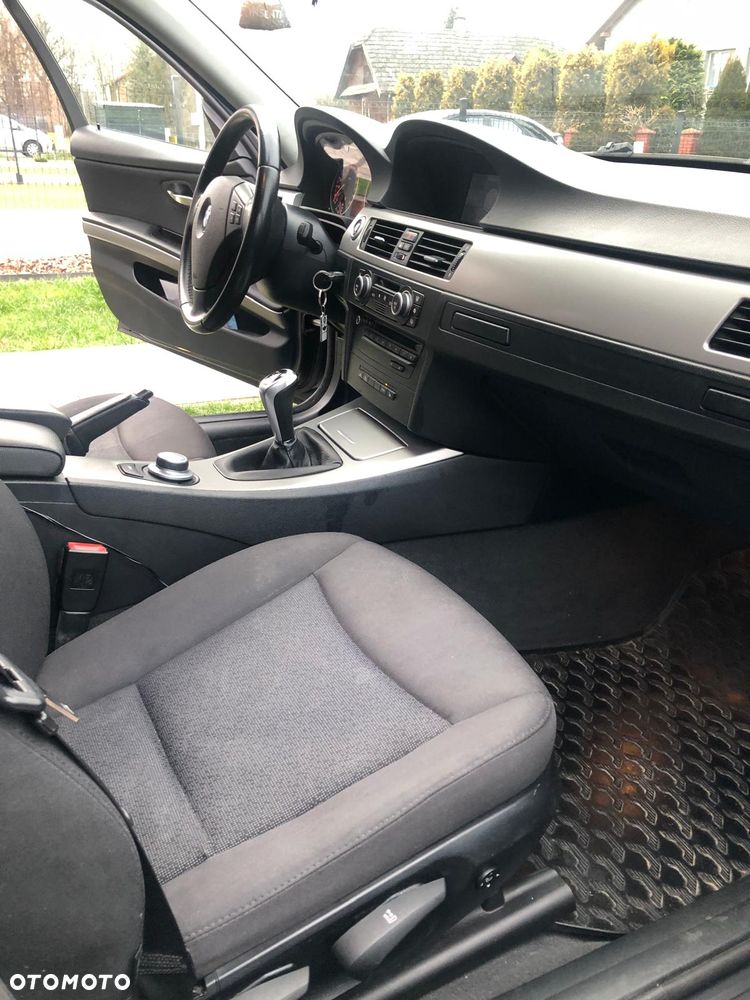 BMW Seria 3 320d DPF - 12