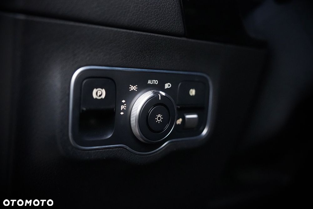 Mercedes-Benz Klasa B 180 d 7G-DCT - 16