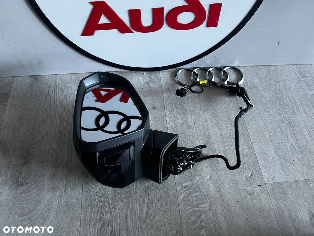 LUSTERKO LEWE 14+2 PIN PRAWE 10+2 PIN AUDI Q3 83F LY9T - 2