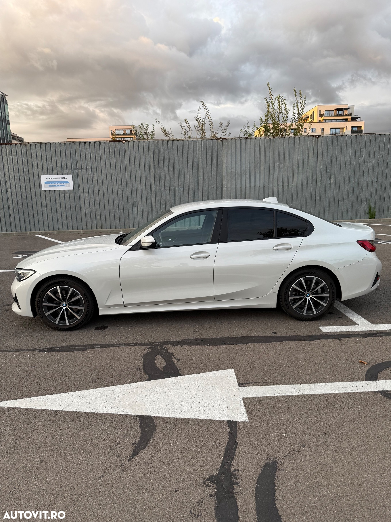 BMW Seria 3 320i Aut. - 3