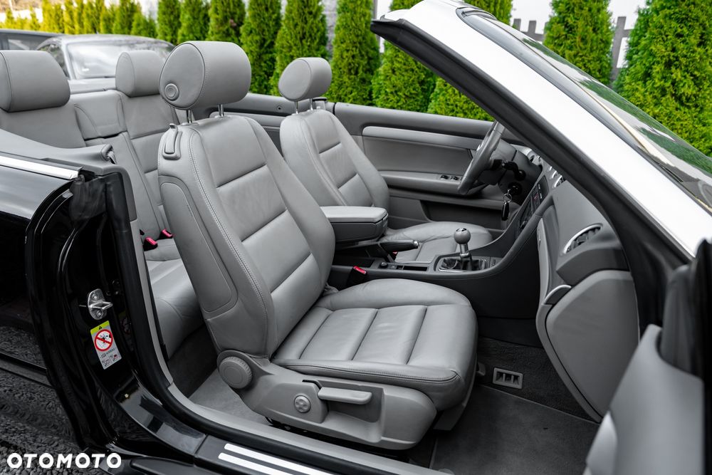 Audi A4 Cabrio 1.8 T - 34