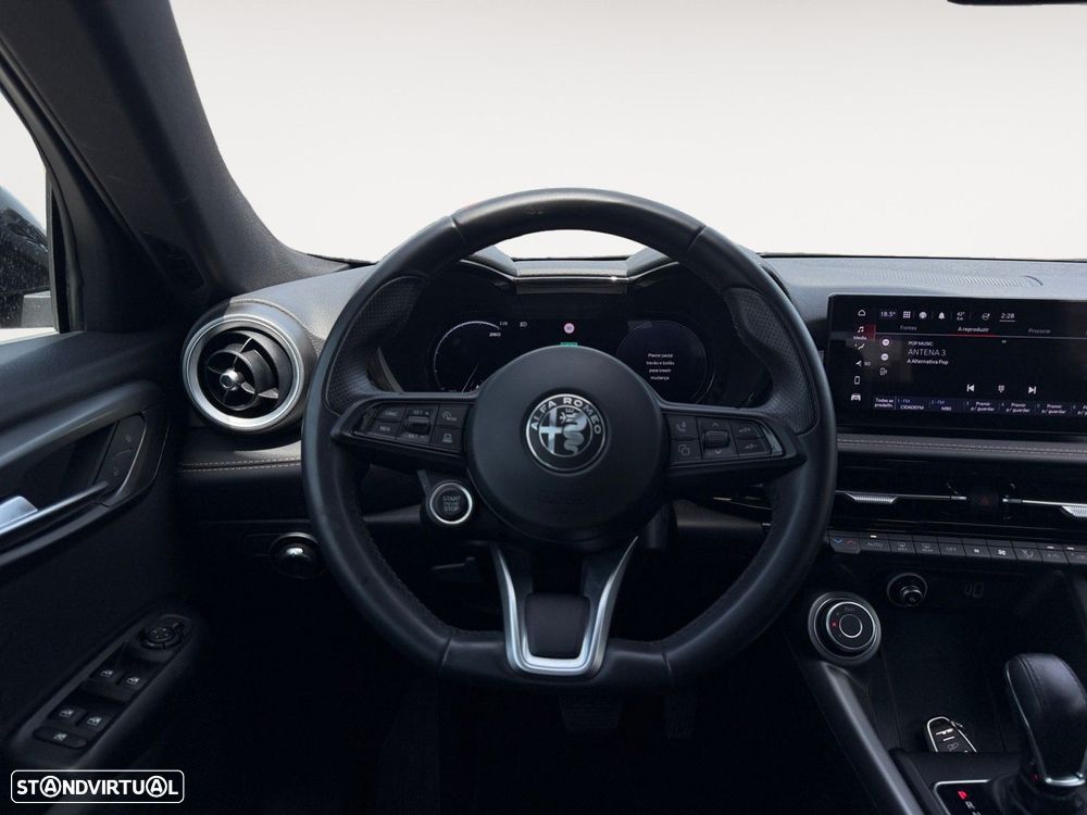 Alfa Romeo Tonale - 12