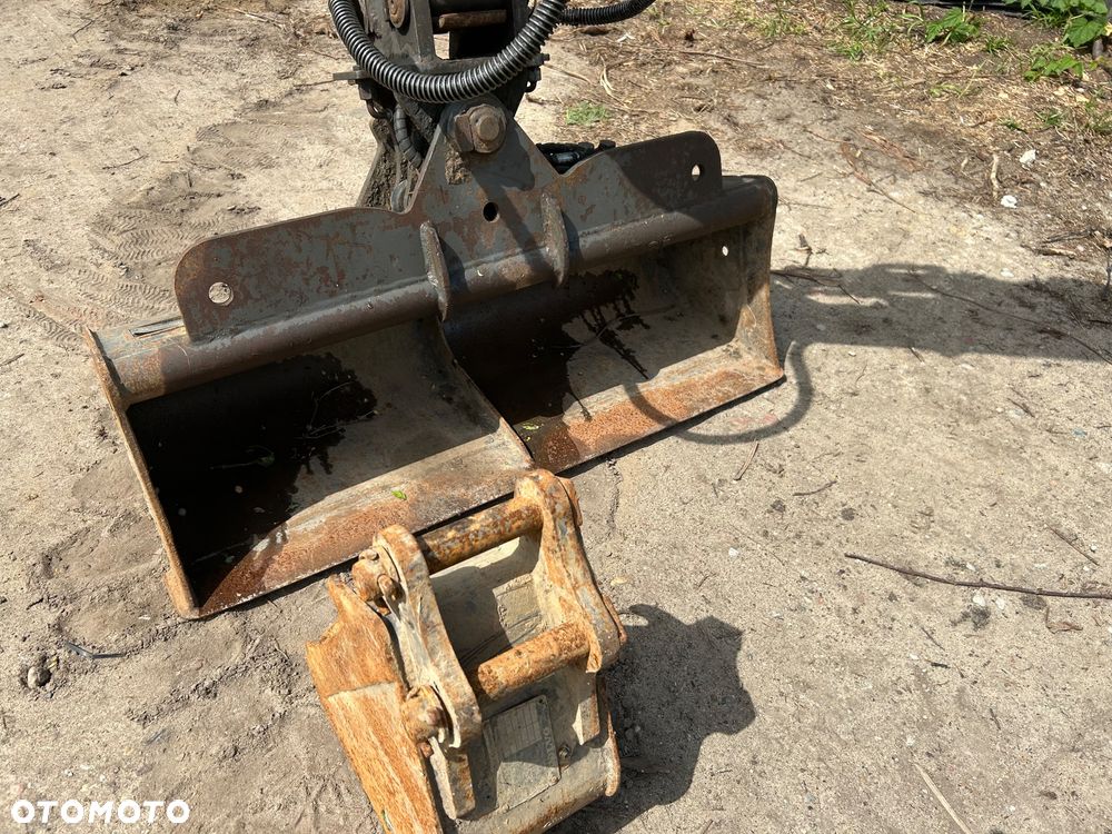 Volvo EC15E - 8