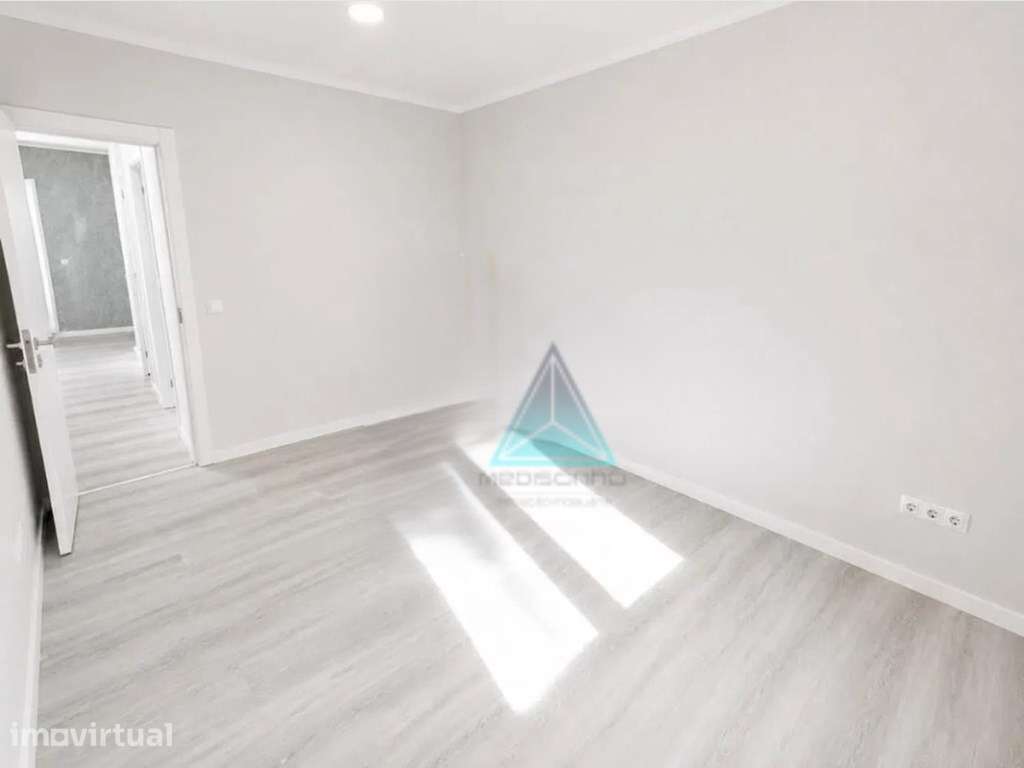 T2 Totalmente Remodelado em Setúbal cheio de Conforto, Moderno e Fu... - Grande imagem: 5/7
