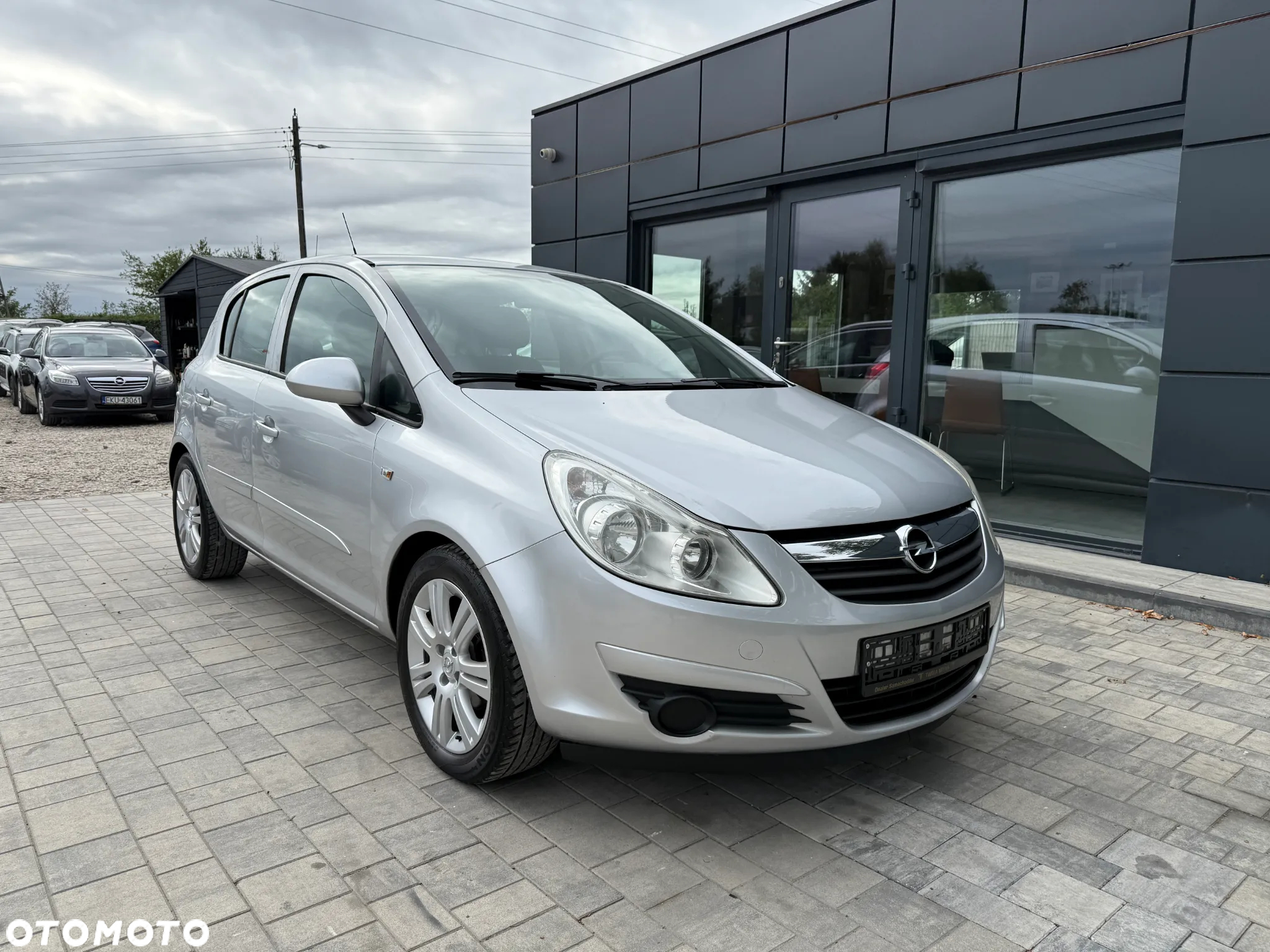 Opel Corsa 1.4 16V Cosmo - 5
