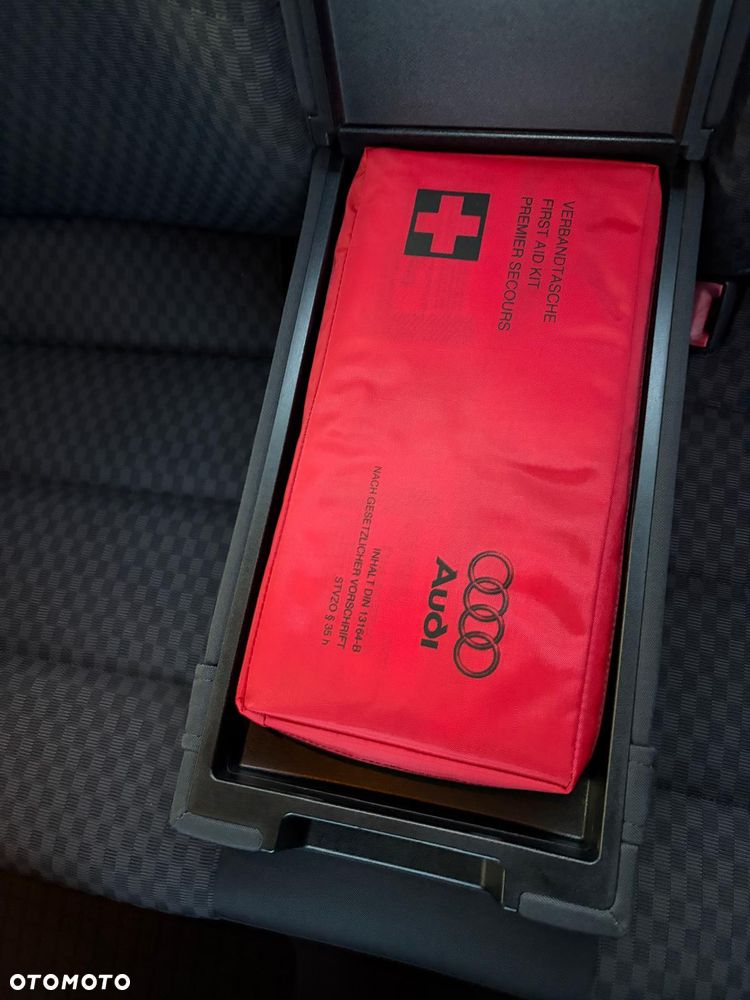 Audi A4 Limousine 1.6 - 23