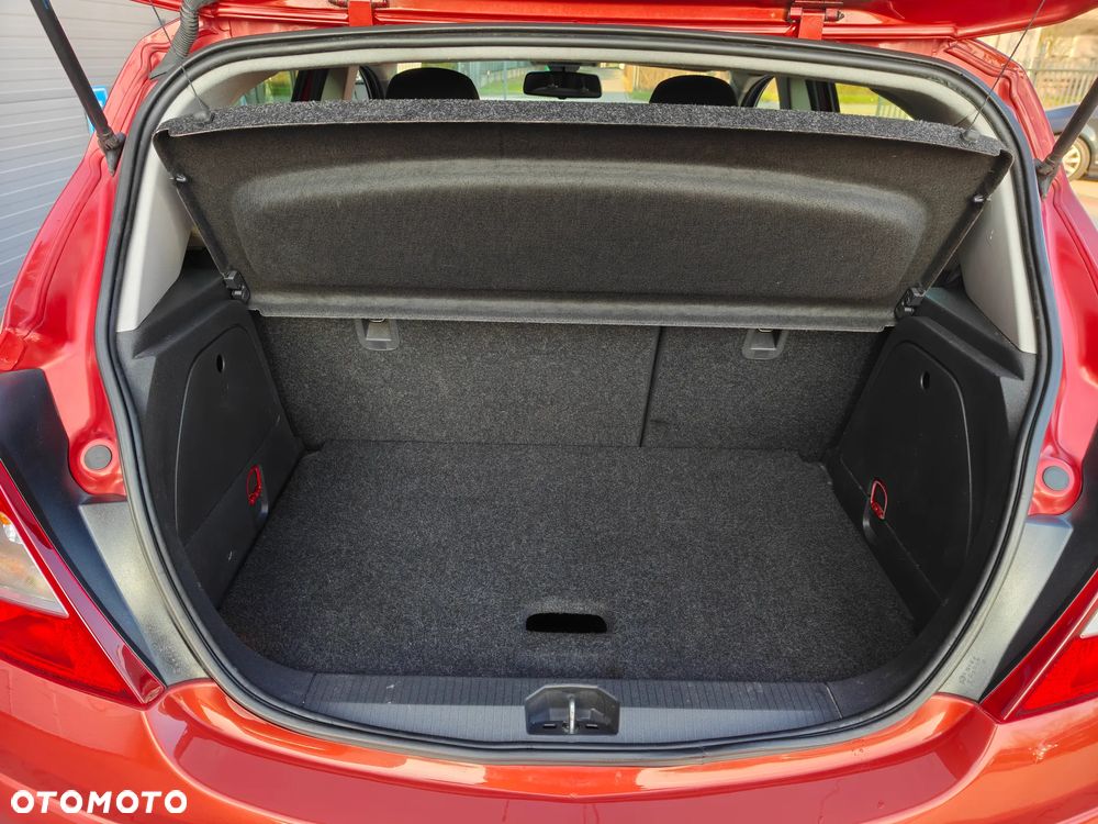 Opel Corsa 1.4 16V Active - 34