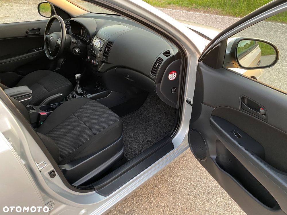 Hyundai i30 1.4 Edition Plus - 27