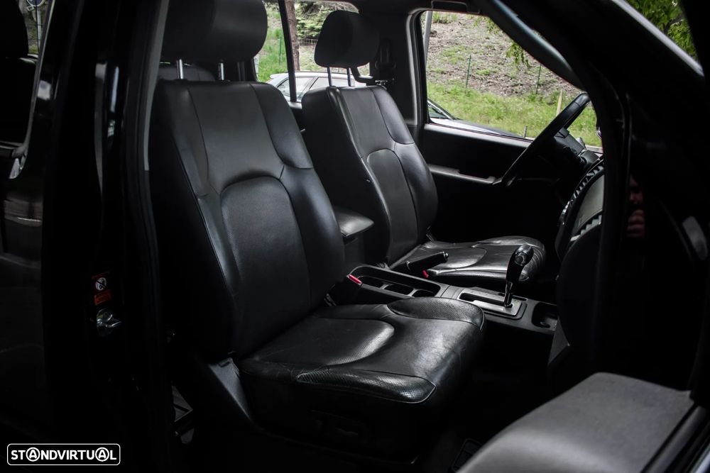 Nissan Navara 2.5 dCi CD SE AT 4WD - 21