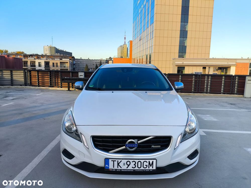 Volvo V60 2011 photo 2