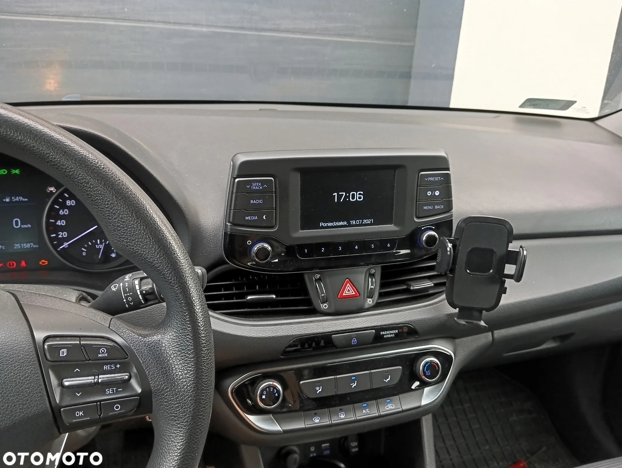Hyundai i30 1.6 CRDi BlueDrive Comfort - 4