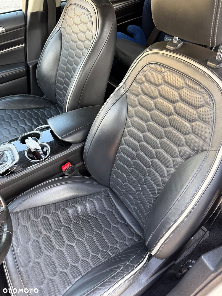 Ford Mondeo Vignale 2.0 EcoBoost - 9