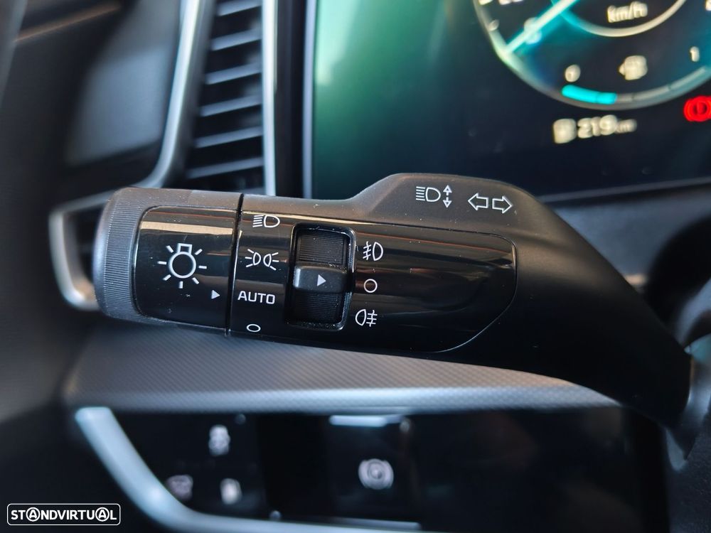 Kia Sportage 1.6 T-GDi PHEV Tech — fotografia 13