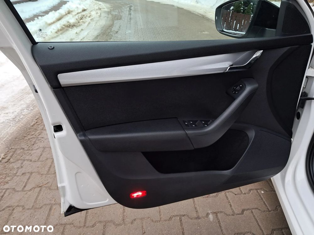 Skoda Octavia 1.8 TSI Green tec DSG Elegance - 24