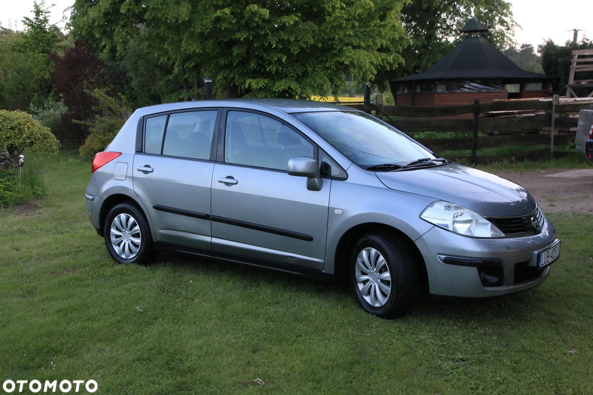 Nissan Tiida - 1