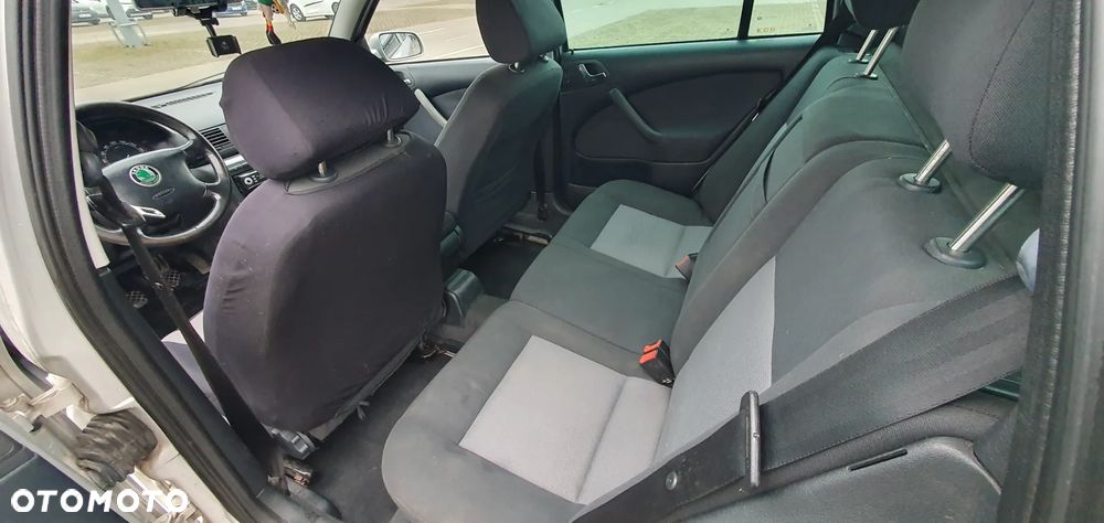 Skoda Octavia 1.6 Rider - 20