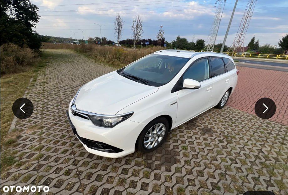 Toyota Auris Hybrid 135 Active - 9