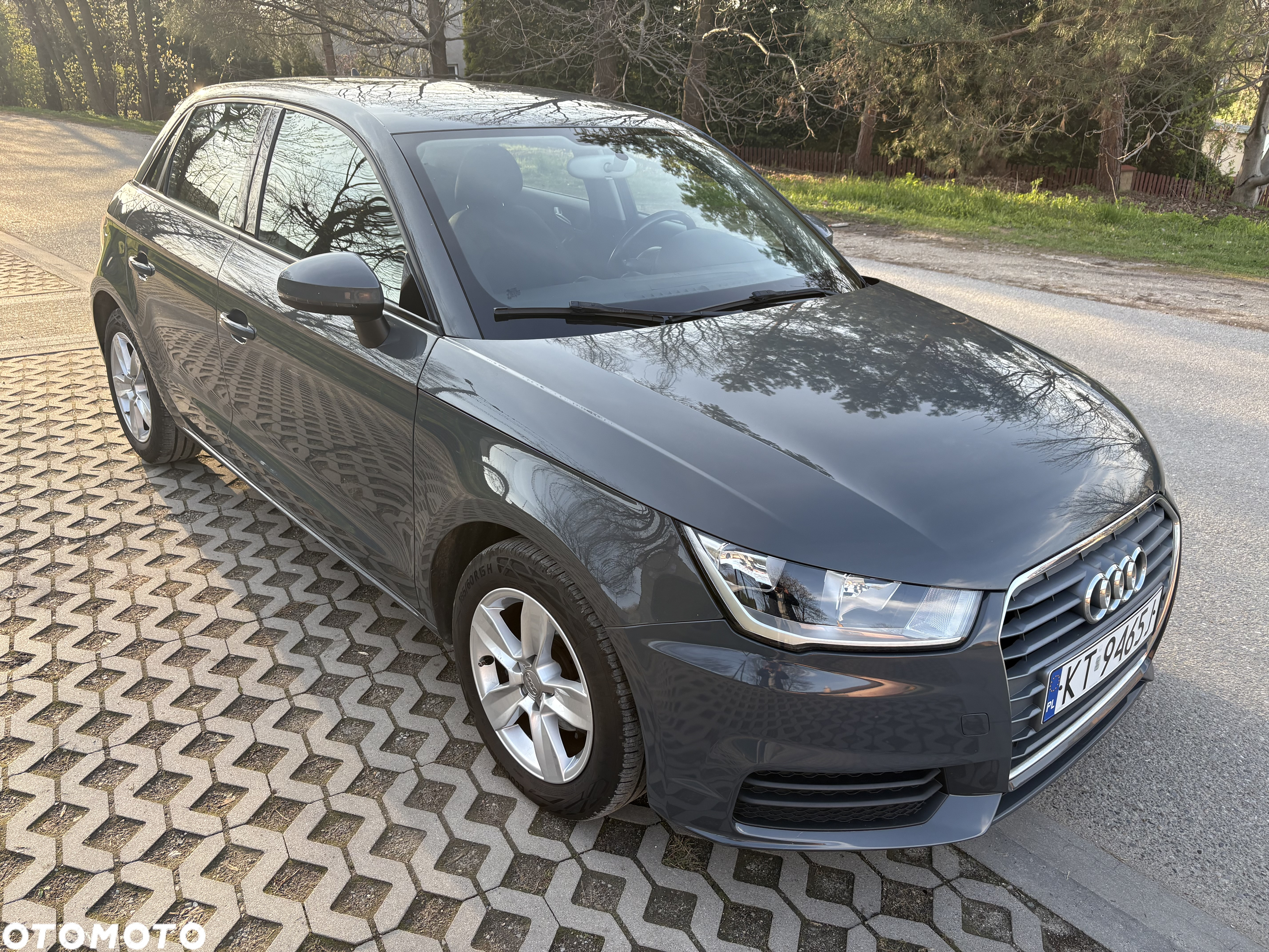 Audi A1 1.0 TFSI ultra Design - 2
