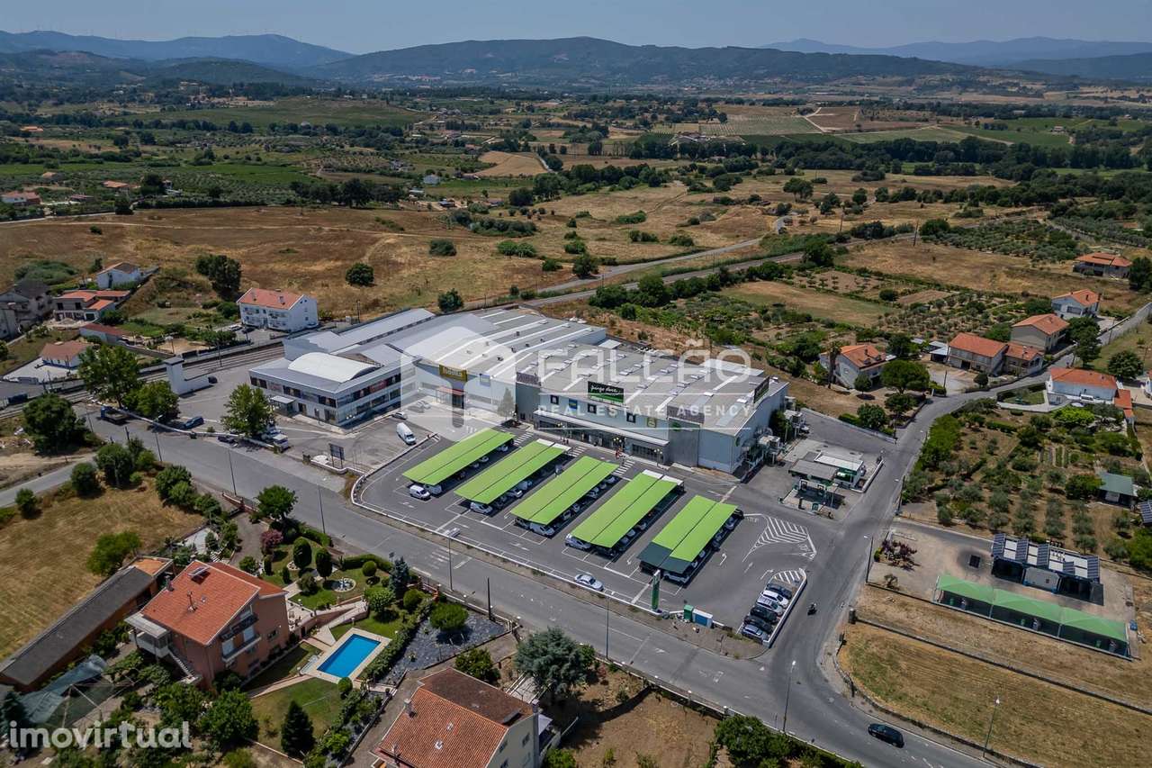 Supermercado  Venda em Fundão, Valverde, Donas, Aldeia de Joanes e Ald - Grande imagem: 2/52