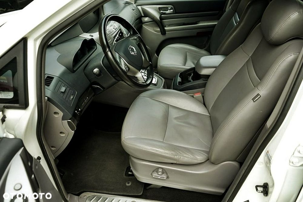 SsangYong/KGM Rodius - 15