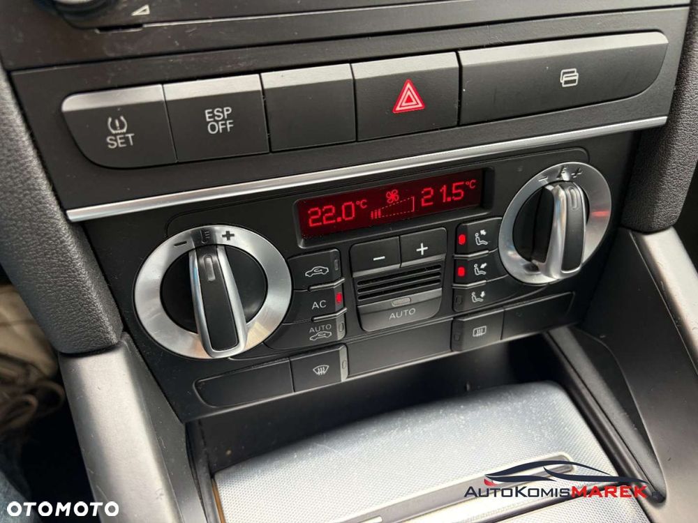 Audi A3 Sportback 2.0 TDI DPF Ambiente S tronic - 16