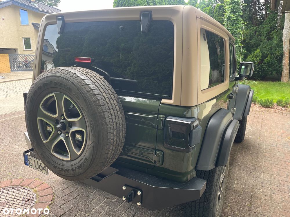 Jeep Wrangler - 4