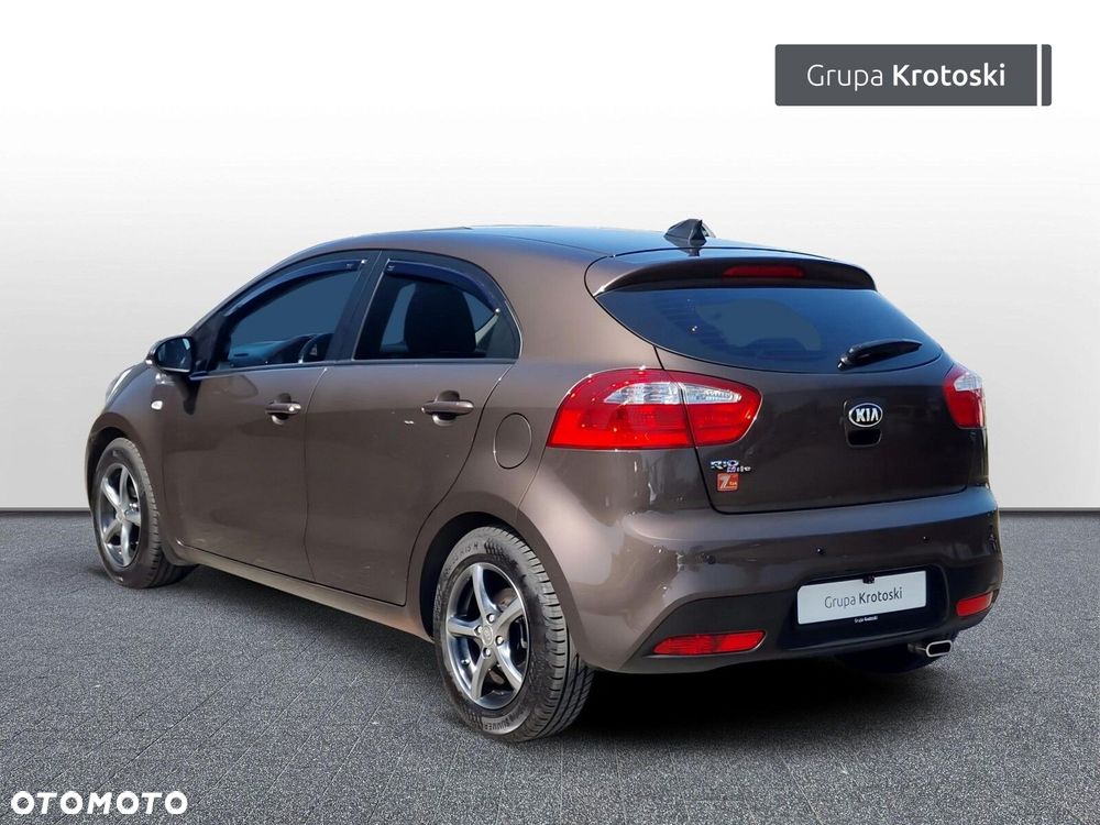 Kia Rio - 6