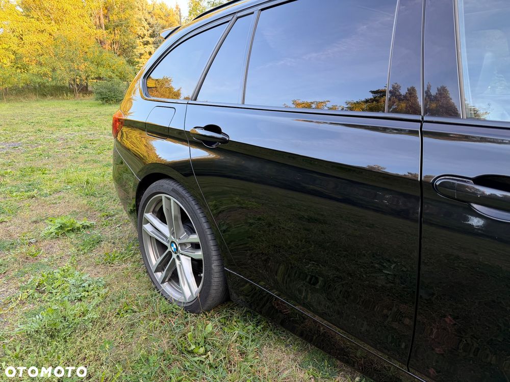 BMW Seria 3 330d xDrive Sport Line - 10