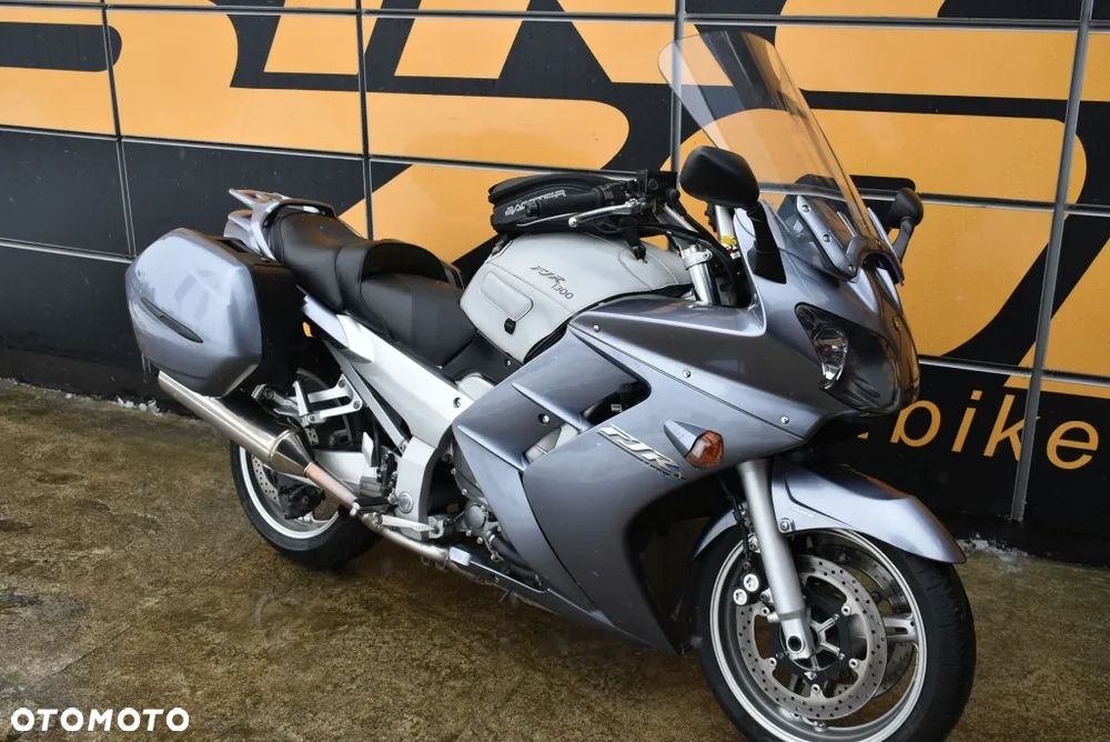Yamaha FJR - 2