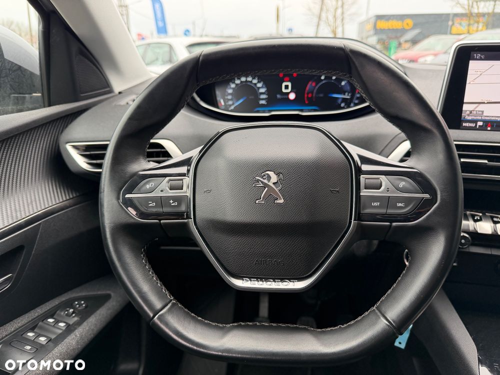 Peugeot 3008 - 11