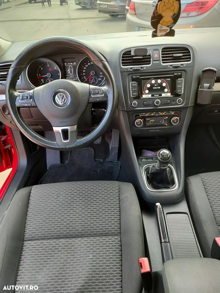 Volkswagen Golf 1.6 TDI BlueMotion Technology Comfortline - 12